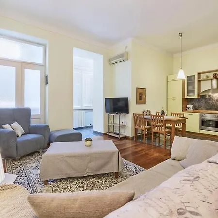 Center Apartman
