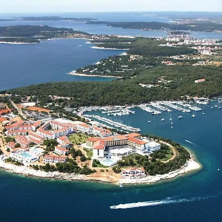 Center Апартаменти