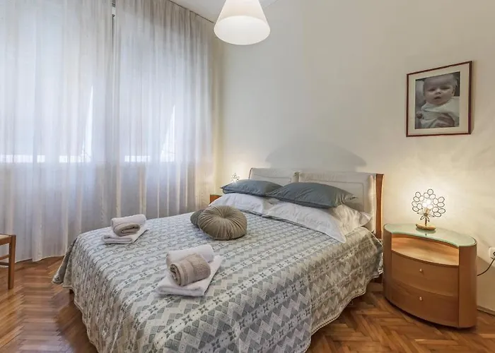 Center Апартаменти